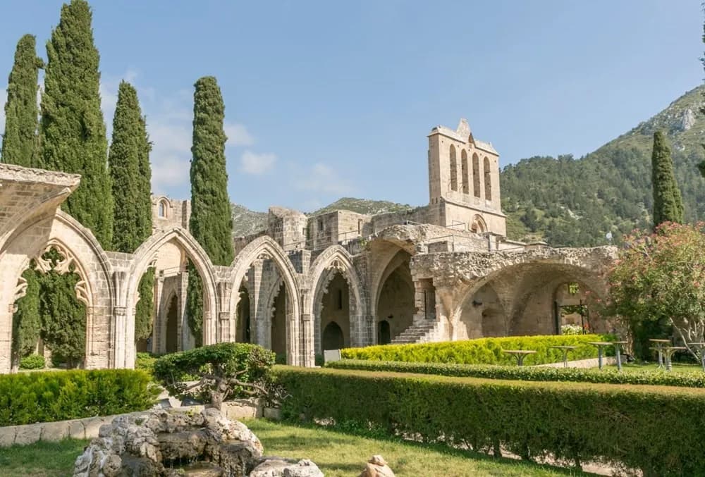 Bellapais Manastırı