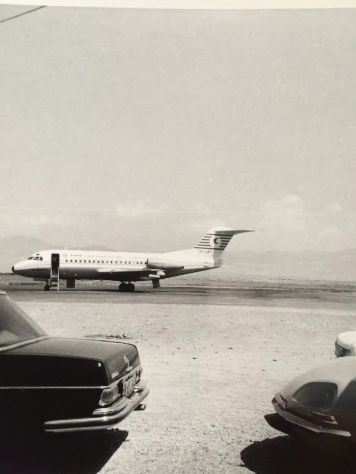 Sivil Uçuşlara Açıldı